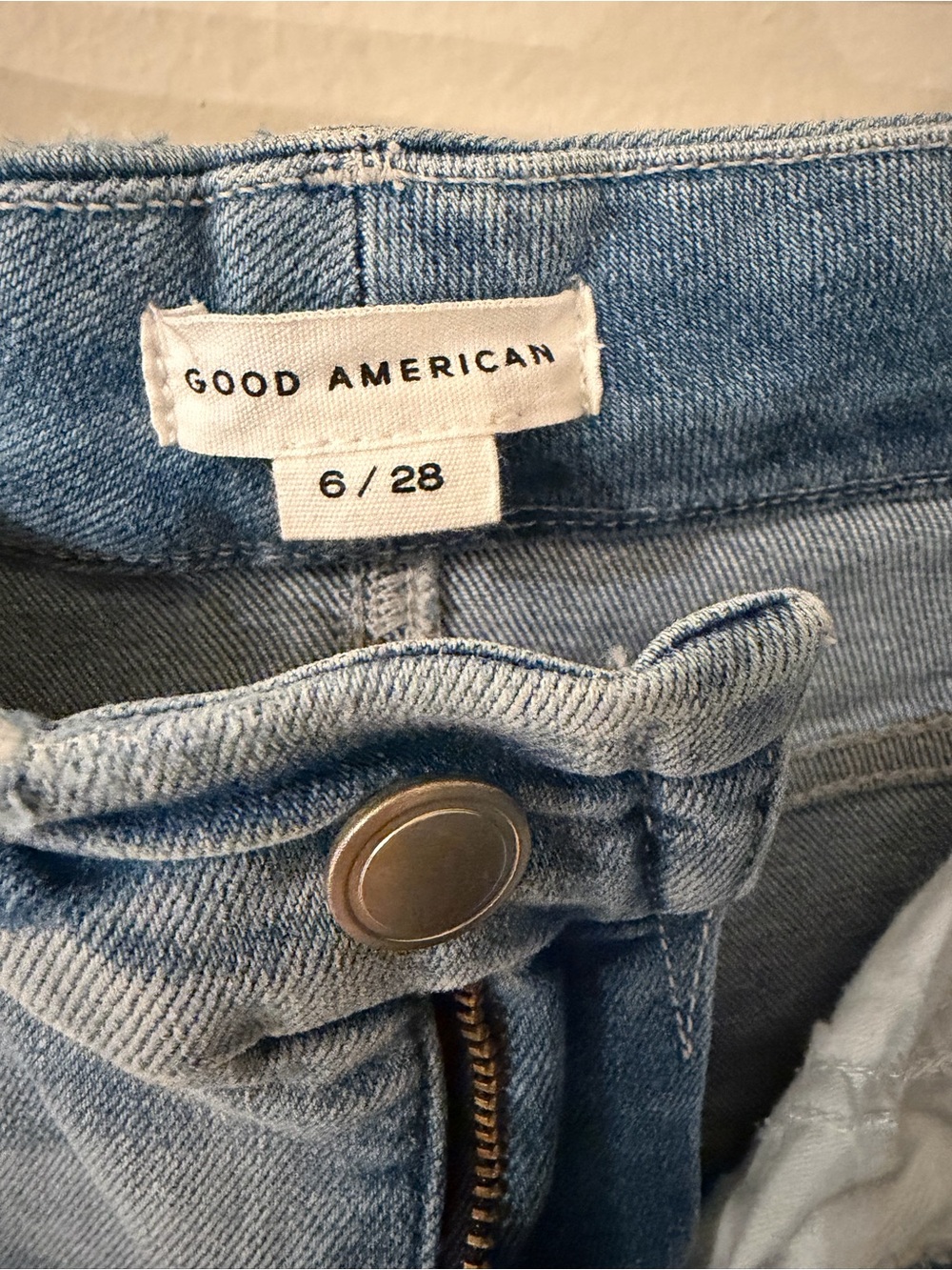 Good American Good Curve Straight Leg Jeans - Picture 2 of 4